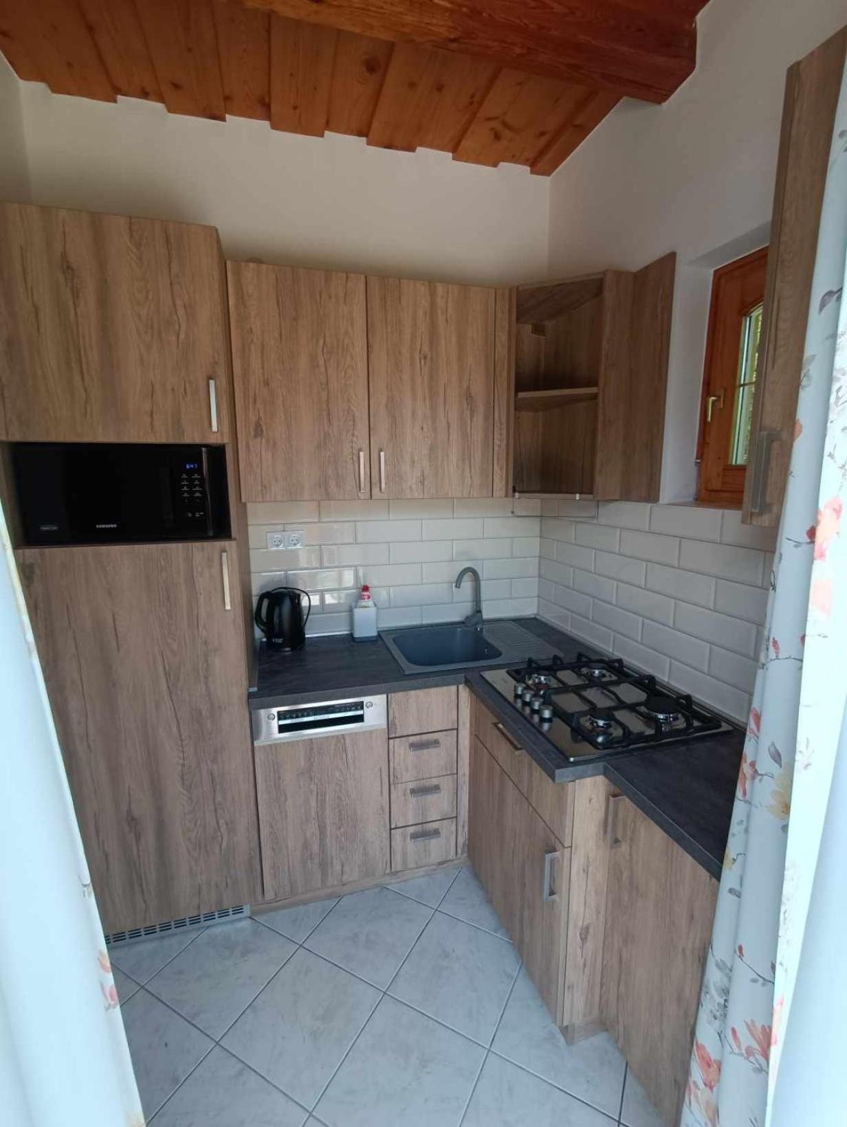 Vica Apartman Balatonberény Exteriér fotografie